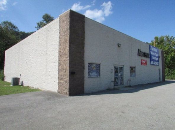 1296 S Mayo Trl, Pikeville, KY 41501